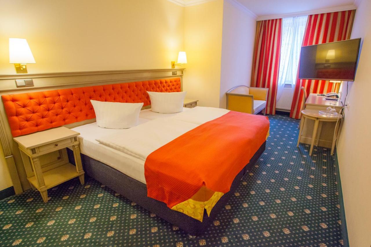 Double Room,415389075:JPEG